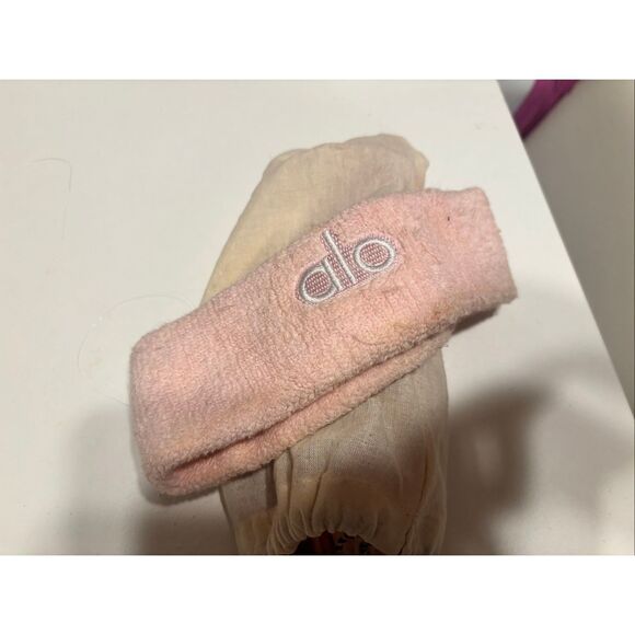 Alo headband - Picture 1 of 2